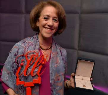 الباحثة الفيزيائية رجاء المرسلي تفوز بجائزة "إيللي" للحريات 2015