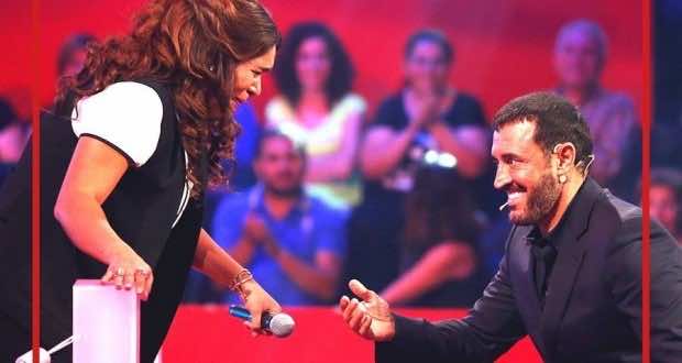 المغربية نجاة الرجوي تقترب من لقب "أحلى صوت" رفقة كاظم الساهر