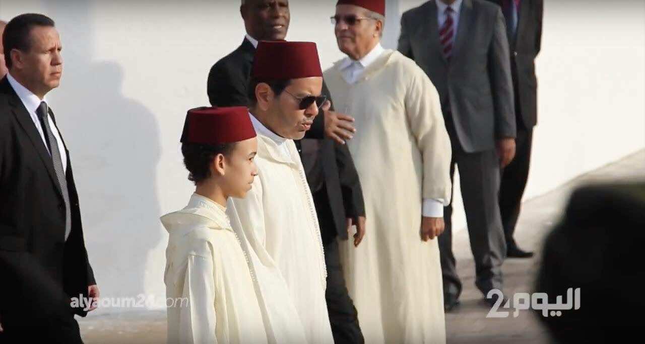 ولي العهد وكبار رجالات الدولة يشيعون جثمان زليخة نصري- أولى الصور والفيديوهات