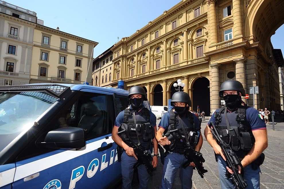 صحفي إيطالي يلتقي عائلات مغاربة مُرحَّلين تركوا وأبنائهم دون معيل