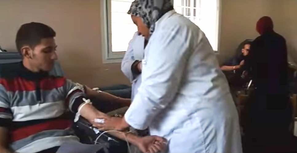 لماذا المغاربة "بخلاء" في التبرع بالدم؟ -فيديو
