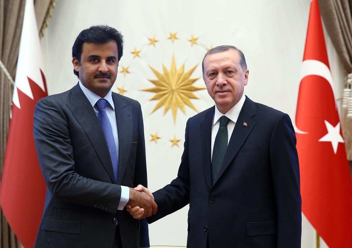 أردوغان يصل قطر مباشرة من باريس في زيارة تستغرق يومين