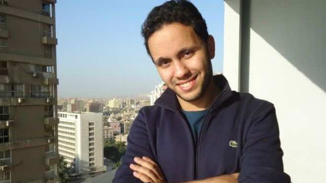 شاب مصري يحوّل النفايات إلى فضة وذهب!