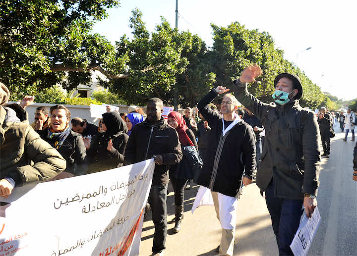لعبة شد الحبل تعود بين وزارة الصحة والممرضين المجازين من الدولة
