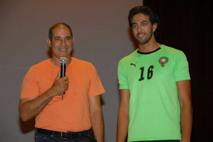 بنعلي.. لاعب المنتخب الوطني الذي زاوج بين كرة القدم والغناء