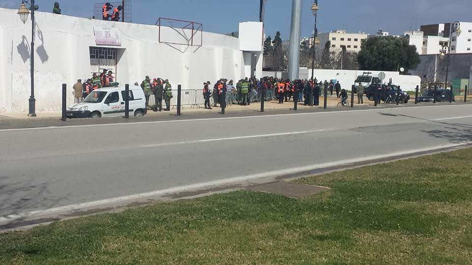 عاجل.. رغم بلاغ الماط جماهير طنجة تتمكّن من الدخول إلى سانية الرمل-صور