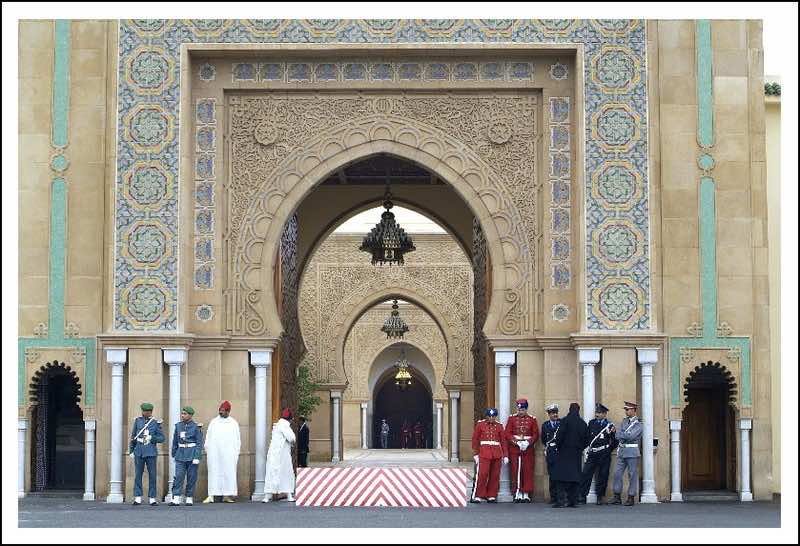 مُختل عقليا يستنفر رجال الأمن بعد محاولته دخول القصر الملكي