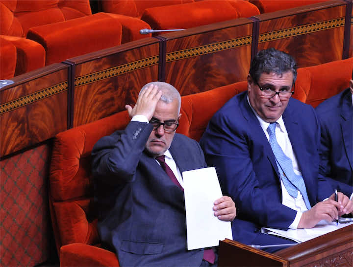 الدفع من جيب الاخرين سهل