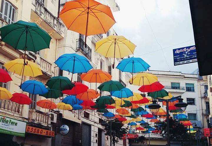 طنجة تحتفل باليوم العالمي للسعادة على طريقة العواصم العالمية!-صور