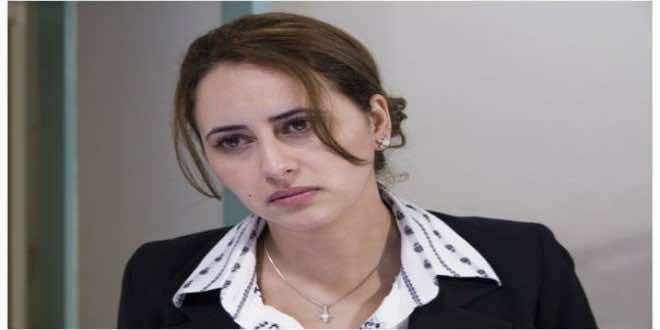 الصديقي تفقد والدها.. الموت حرمها من والديها في أقل من سنة