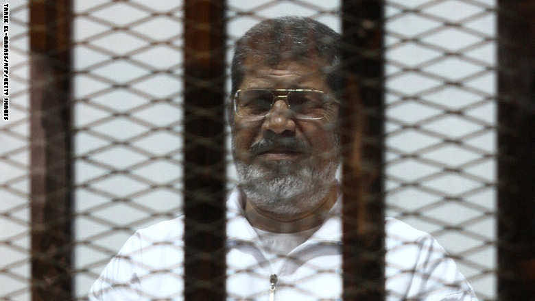 تأجيل النطق بالحكم على مرسي في قضية التخابر مع قطر إلى الشهر المقبل