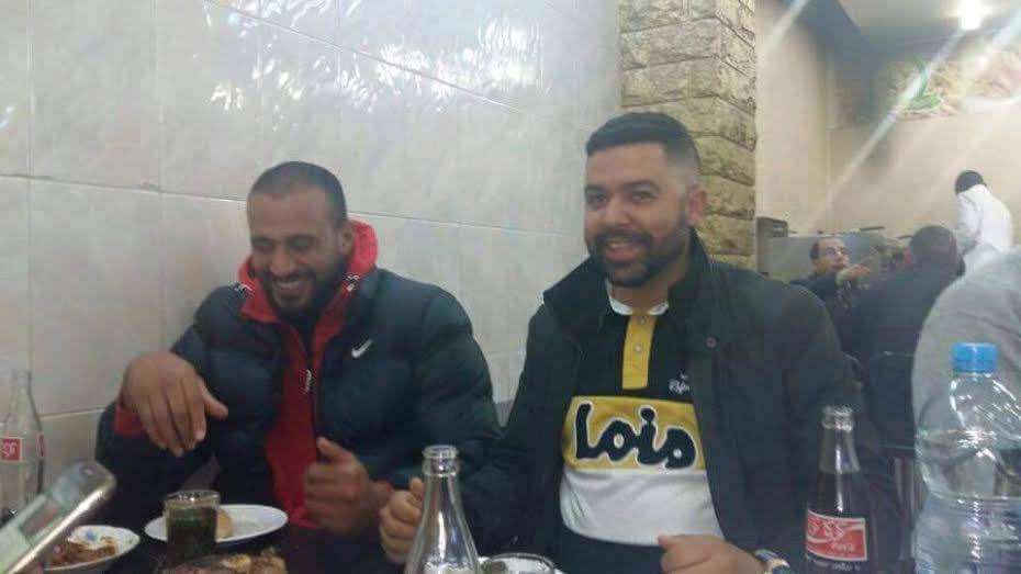 بدر هاري في مطعم شعبي بمولاي يعقوب- صور