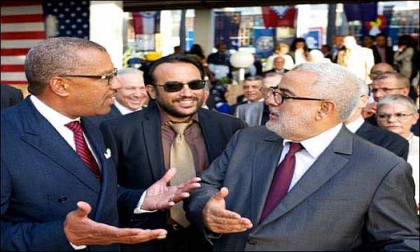 بنكيران للسفير الأمريكي: عربيتك تتحسن لكنك ستتعلم الفرنسية في المغرب
