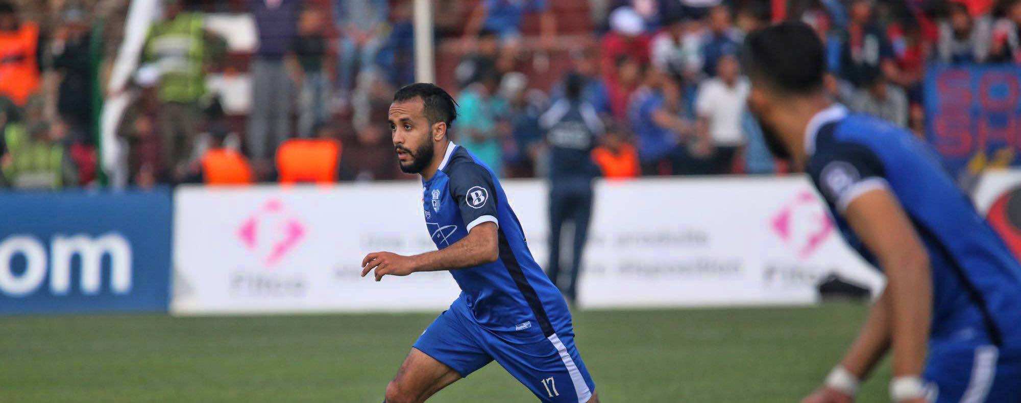 الرجاء ينافس اتحاد طنجة على لاعب الجيش الملكي.. وأندية خليجية تدخل على الخط