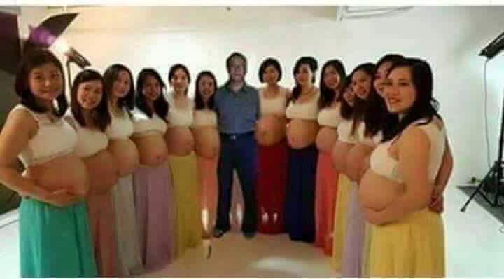 صورة "ماليزي" مع 13 امرأة حامل تخلق الحدث على مواقع التواصل