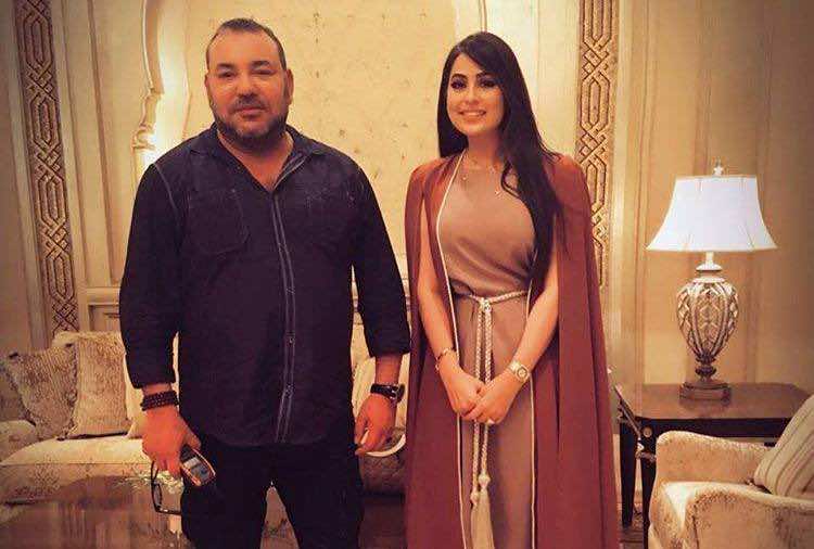 ما سر "البورطابل" الغريب للملك؟...كل شيء عن هاتف "استثنائي" يفضله الملوك