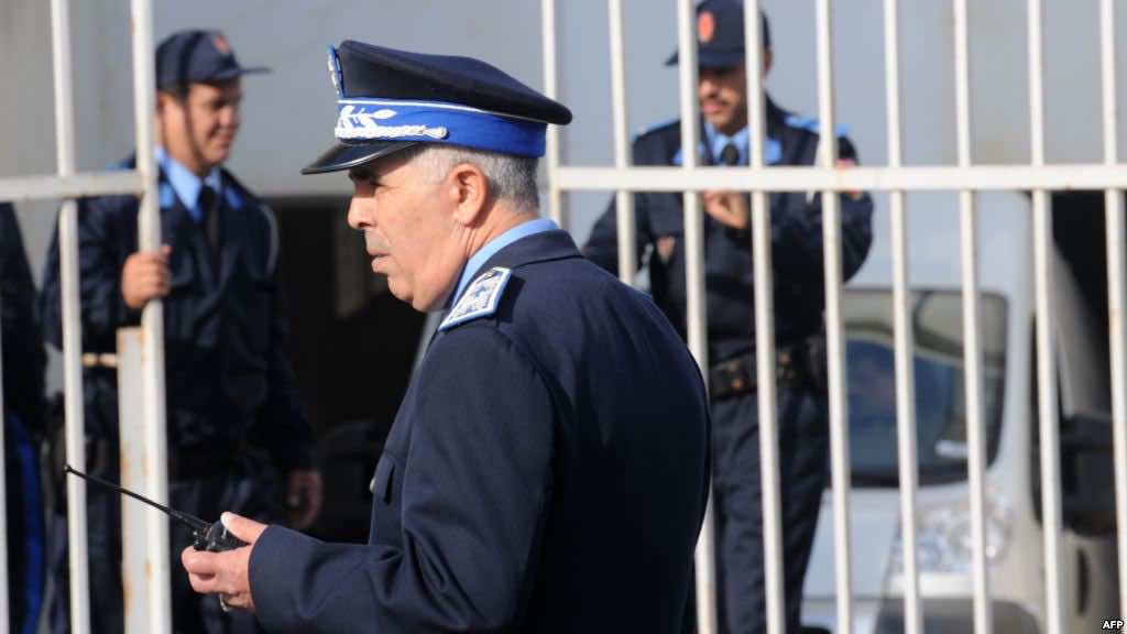 متابعة 21 متهما من بينهم 4 أمنيين بتهمة "الاحتجاز والرشوة"
