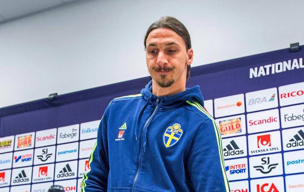 السلطان ابراهيموفيتش يغادر منتخب السويد بعد كأس أوروبا