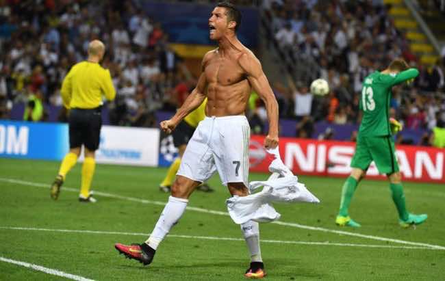 أجمل صور التتويج القاري للريال بعصبة الأبطال