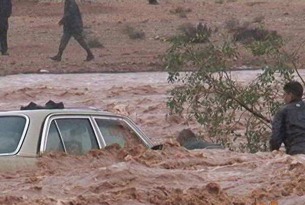 الأمطار تتسب في وفاة عجوز وفقدان 3 بينهم حامل في شهرها الثامن