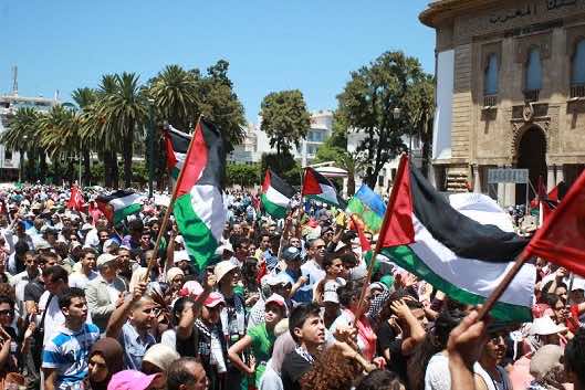 مغاربة يحيون ذكرى النكبة أمام البرلمان ويجددون دعمهم للمقاومة
