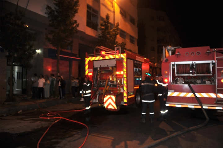 "شارجور" يتسبب في حريق بشقة ثاني أيام عيد الفطر بتازة-فيديو