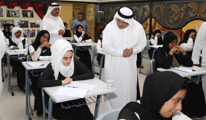 أم مغربية تحصل على الباك بمعدل 19.32 في الإمارات