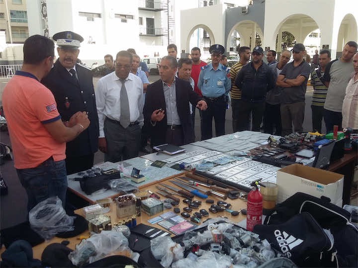 عصابة متخصصة في الاختطاف والاغتصاب في قبضة الأمن -صور