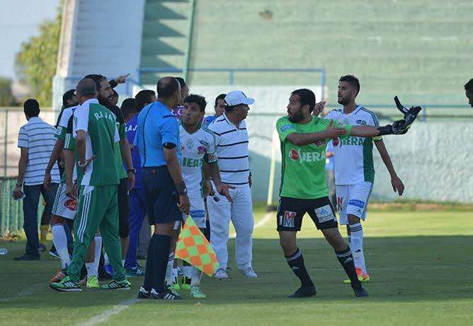 الرجاء "ينسحب" من كأس العرش أمام الدفاع الجديدي