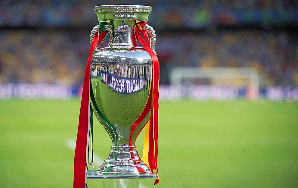 استفتاء "يرشح" اسبانيا للفوز  بيورو 2016