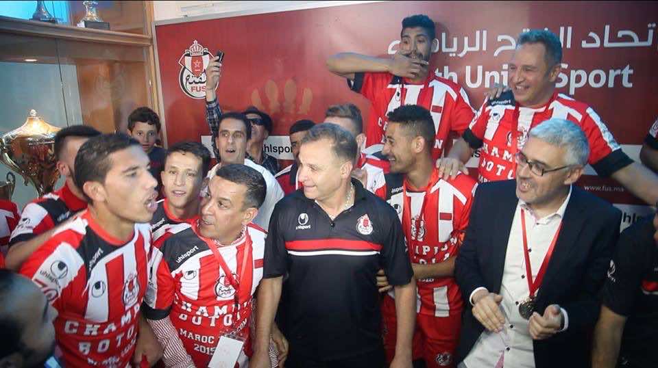 لاعبو الفتح وفرحة الفوز بأول لقب في تاريخه..مشاهد استثنائية! -فيديو