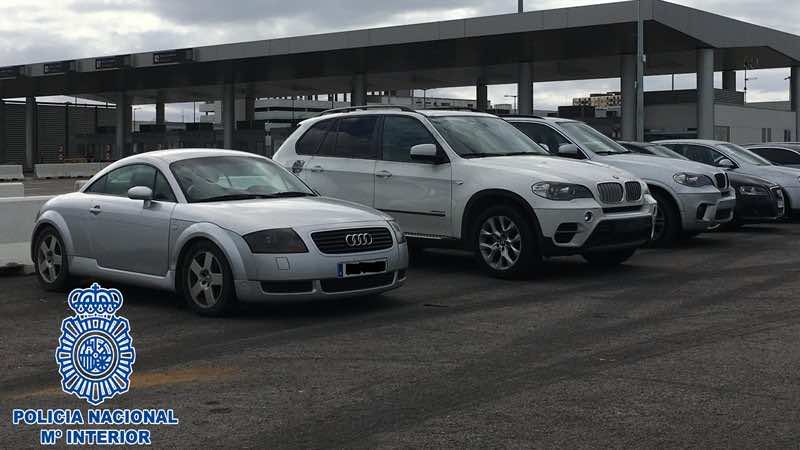 تفكيك شبكة لتهريب السيارات يقيم زعيمها بالمملكة
