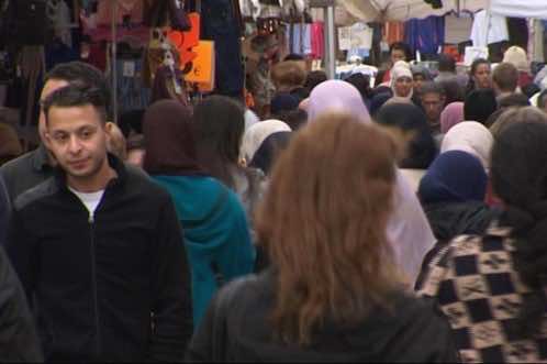 طلبة فرنسيون احتضنوا صلاح عبد السلام دقائق بعد تفجير باريس