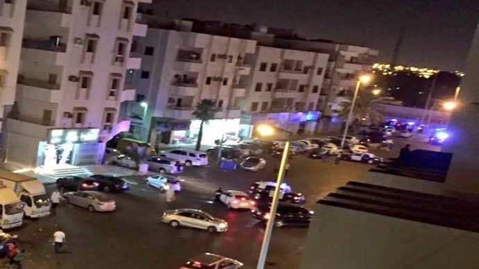 مقتل مهاجم وإصابة شرطيين في تفجير خارج القنصلية الأمريكية في جدة