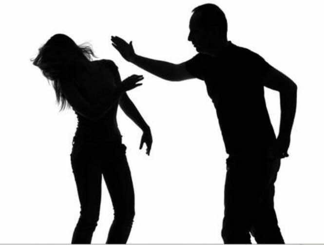 6 فوائد جمالية للصفع على الوجه