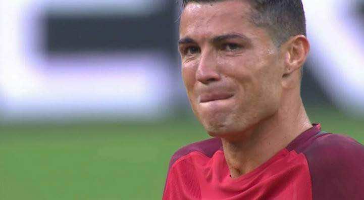 يورو2016... رونالدو يغادر مباراة النهائي باكيا بعد الإصابة