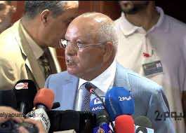 مهنيو الاسمنت يشهدون على أنفسهم.. 100 ألف طن من العجلات المستوردة تحرق في سماء المملكة!