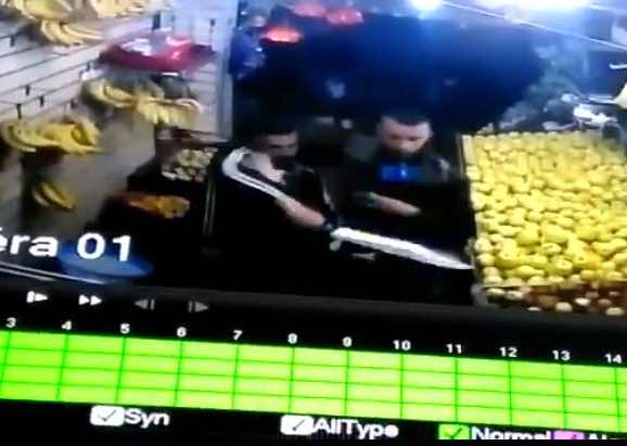 توقيف "بيفولا" بطل شريط فيديو الاعتداء بالسيف على بائع فواكه