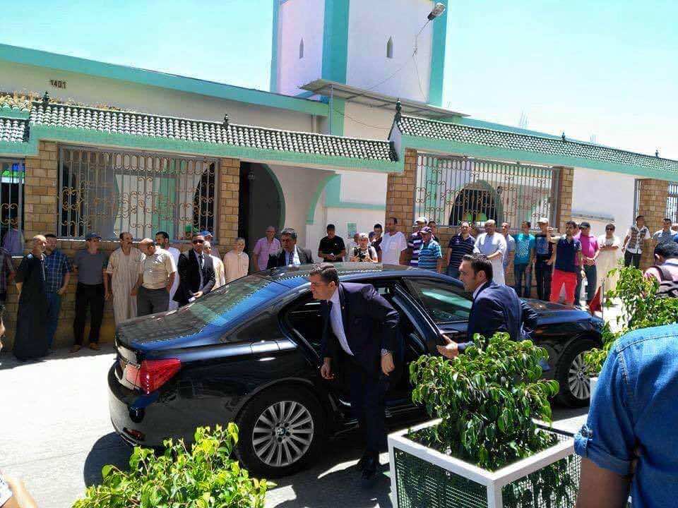 سفير تركيا يحضر تشيع جثمان المغربي ضحية محاولة الانقلاب في طنجة- صورة