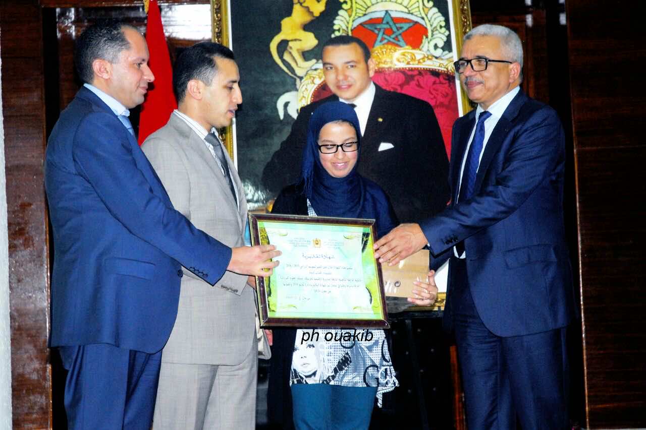 التتويج يعيد الابتسامة لأميمة صاحبة أعلى معدل وطني في "الباك"