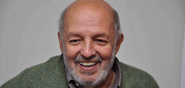 وفاة المخرج محمد خان عن عمر يناهز 73 عاما
