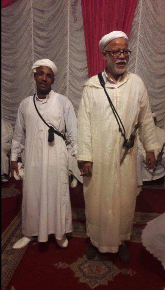 القيادي في البيجيدي يتيم يرقص في عرس شقيقته- صور