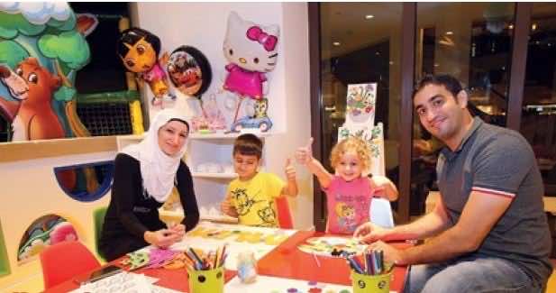 بقيت إلى جانب أطفالها فحصلت على هدية من زوجها بـ3 ملايين درهم!