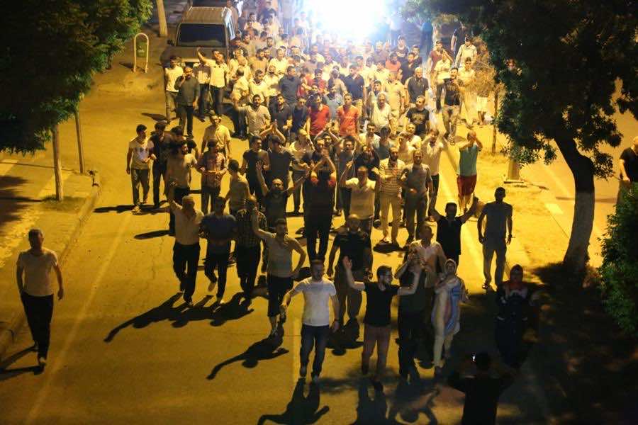 خطأ مؤذن مسجد بتركيا يدفع السكان للخروج إلى الشوارع لصد محاولة انقلاب جديدة!