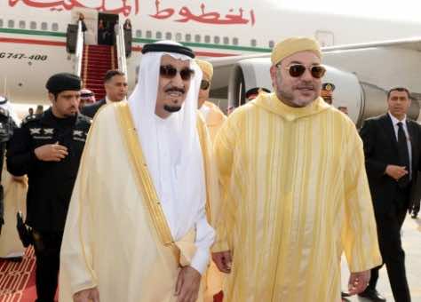 بعد عطلته الصيفية في المغرب.. الملك سلمان يكافئ المشاركين في القتال باليمن