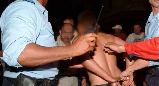 مثير.. قاصر يتزعم عصابة للسرقة تحت التهديد بالسلاح الأبيض