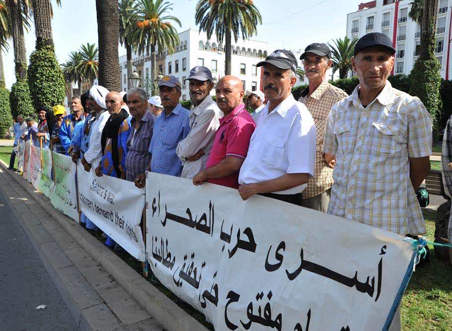 للمرة الثالثة.. أسرى حرب الصحراء يعودون للاحتجاج أمام البرلمان - صور