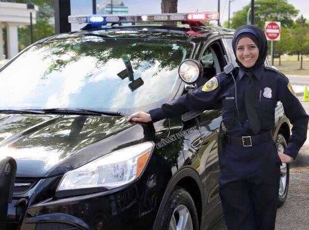 أمال شموط...أول شرطية محجبة في أمريكا- فيديو