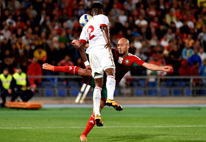 التعادل السلبي يحسم الشوط الأول من مباراة المنتخب والغابون
