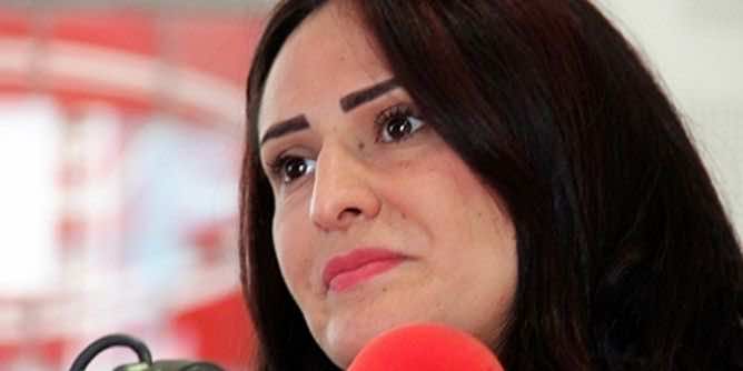 بسبب جهلها لنوال المتوكل.. وزيرة تونسية تعرض نفسها للسخرية